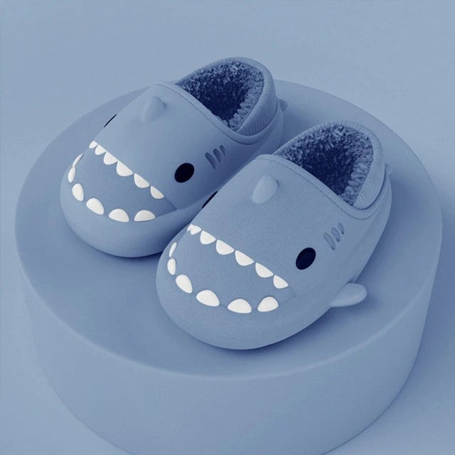 Cozy Shark Hausschuhe vampyy.shop